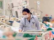 Hà Nội: Cụ bà nguy kịch vì vì uống nước ấu tầu chữa đau khớp