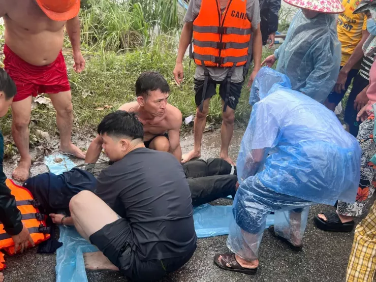 Nạn nhân được tìm thấy vào sáng 30-10.