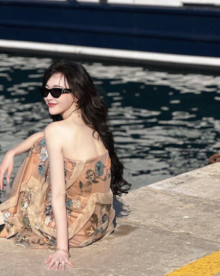 Trước những thông tin đang lan truyền trên mạng, hiện nữ diễn viên vẫn giữ im lặng. (Ảnh IGNV).