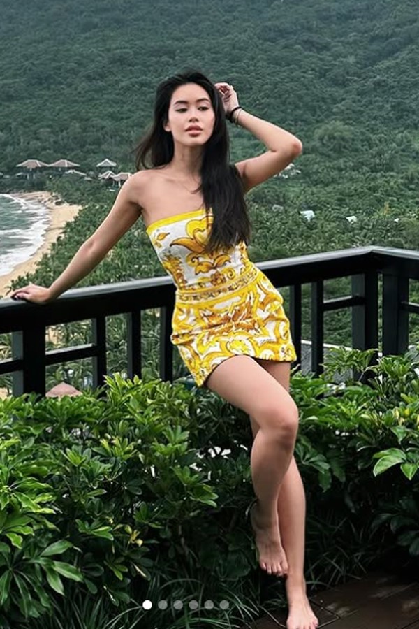 Trên trang cá nhân, Tiên Nguyễn cho biết bản thân đang ăn kiêng với những món ăn healthy như salad rau củ. Ngoài ăn uống, Tiên Nguyễn còn chăm chỉ tập gym để "độ" body săn chắc, gợi cảm.