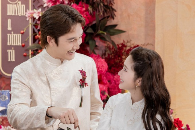 Từ khi công khai chuyện tình cảm, họ gác lại công việc đóng phim để chuẩn bị cho ngày trọng đại.