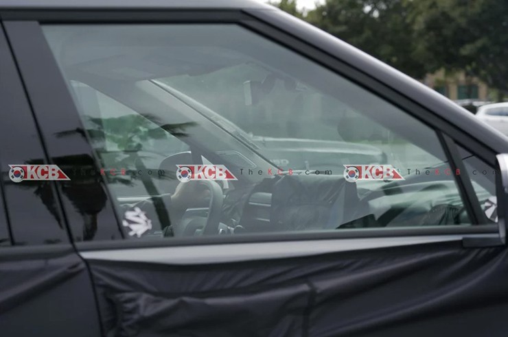 Hyundai Santa Fe 2026 lộ nội thất hiện đại và tối giản, thêm tùy chọn EREV - 2