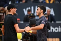 Tennis đỉnh cao Paris Masters: Sinner - Zverev "dễ thở", kịch tính Shelton - Rublev