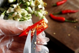 Cách tăng, giảm độ cay của ớt trong món ăn