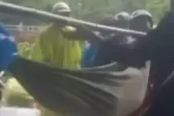 Đà Nẵng: 5 người bị thương do sạt lở nhưng không thể chuyển lên tuyến trên