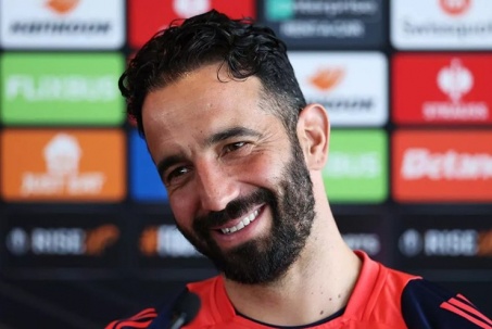 Họp báo MU đấu Nottingham Forest: HLV Amorim lên phương án nếu mất Mbeumo - Amad