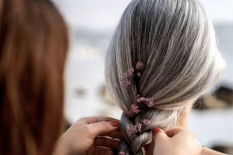 Liên hệ bất ngờ giữa tóc bạc và ung thư: Một tin tốt