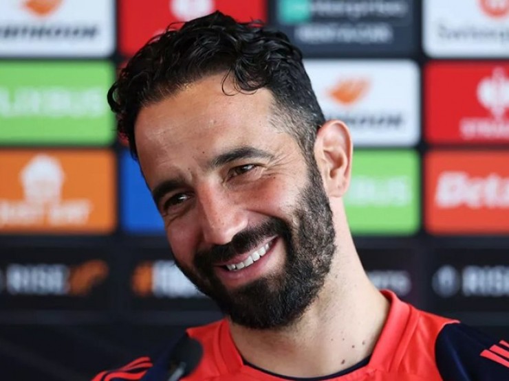 Họp báo MU đấu Nottingham Forest: HLV Amorim lên phương án nếu mất Mbeumo - Amad Họp báo MU đấu Nottingham Forest: HLV Amorim lên phương án nếu mất Mbeumo - Amad