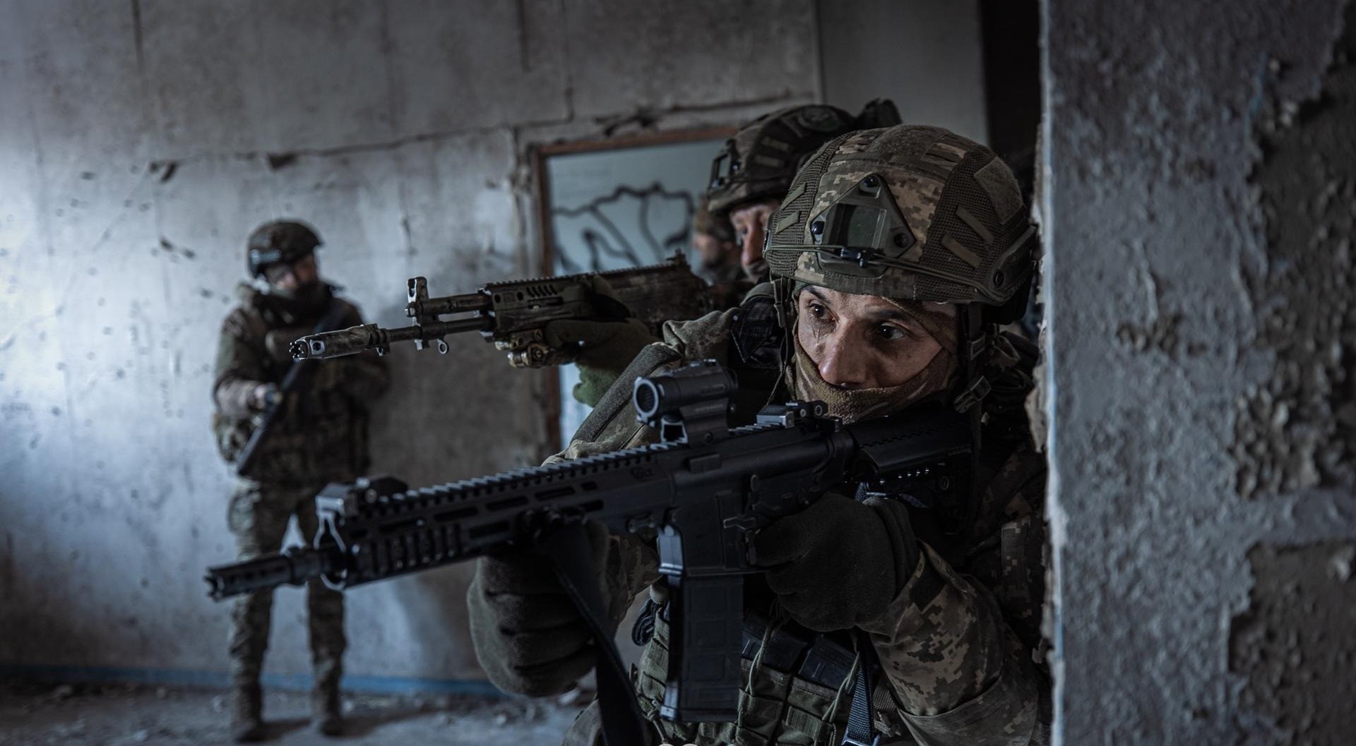 Binh sĩ thuộc Lữ đoàn Cơ giới số 93 của quân đội Ukraine. Ảnh: Euromaidan Press.