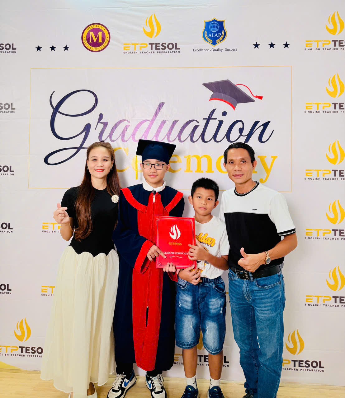 Thành Danh bên gia đình