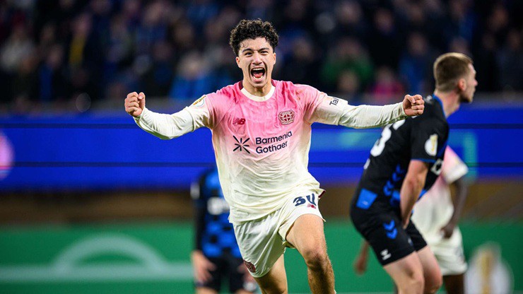 Tài năng trẻ gốc Việt Ibrahim Maza tỏa sáng đưa Leverkusen vào vòng 1/8 Cúp Quốc gia Đức