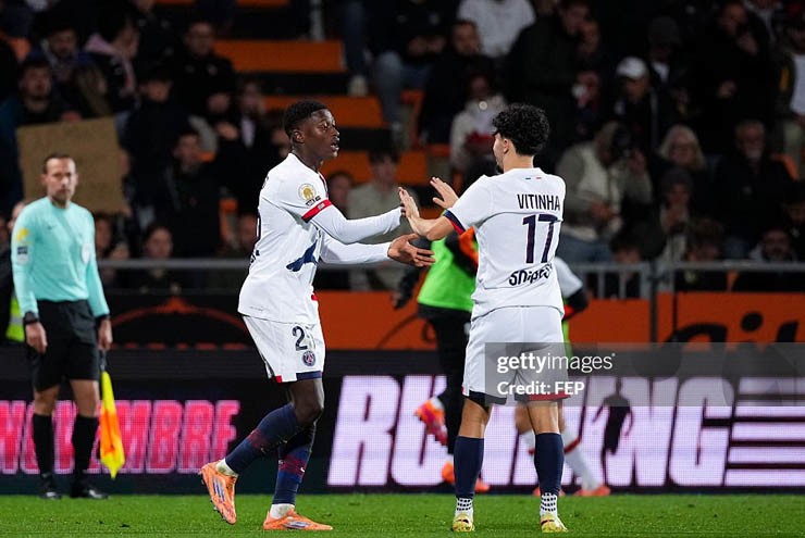 PSG có bàn thắng trước Lorient 
