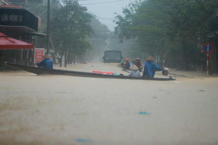 Cuộc sống ở vùng rốn lũ - 2