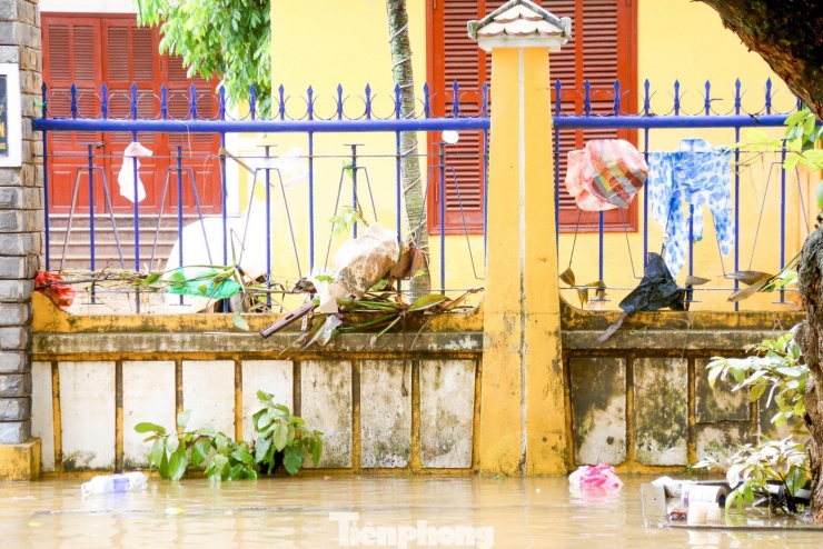 Không thể nhận ra Hội An sau trận lũ dữ - 23