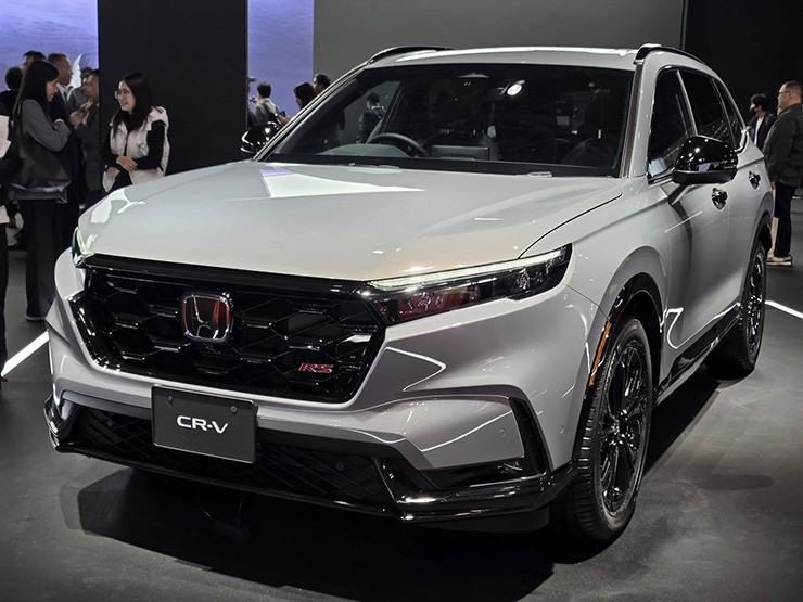 Cận cảnh Honda CR-V e:HEV RS Black Edition, đẹp hơn, sang hơn - 2