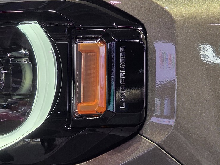 Ảnh thực tế Toyota Land Cruiser FJ, thiết kế hoài cổ và đậm chất off-road - 7