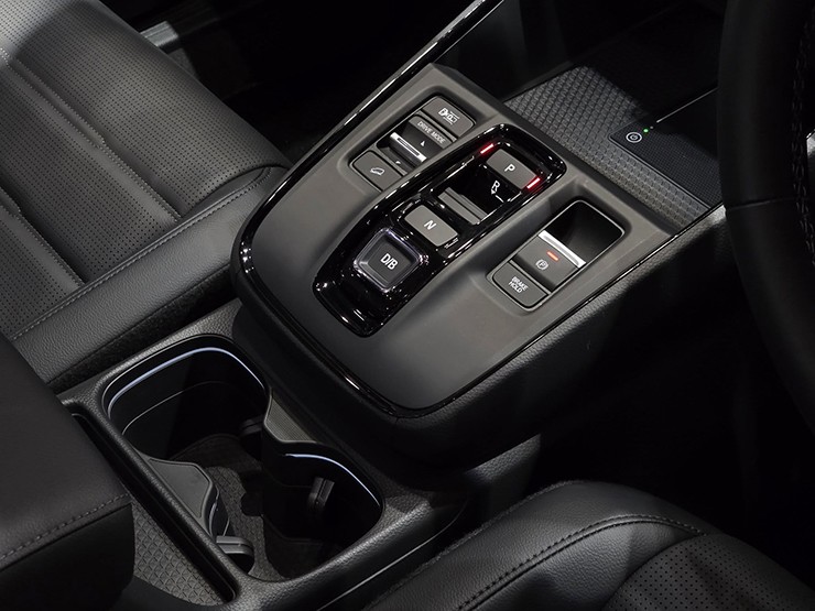 Cận cảnh Honda CR-V e:HEV RS Black Edition, đẹp hơn, sang hơn - 12