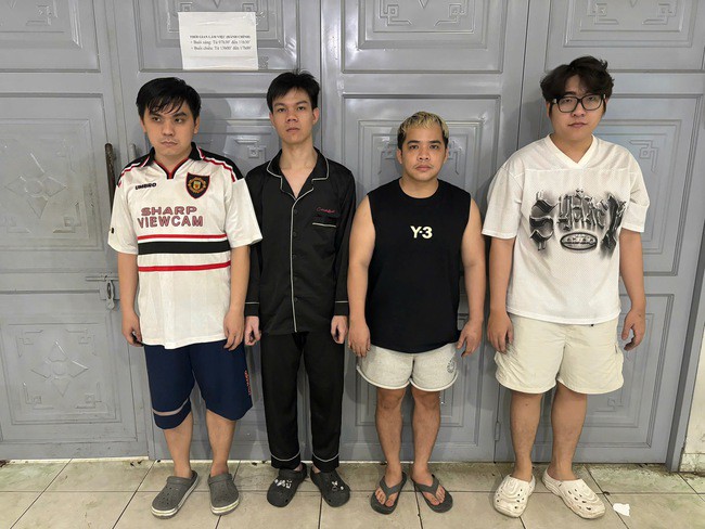 Chủ quán bar và các nhân viên bị Công an TP HCM tạm giam