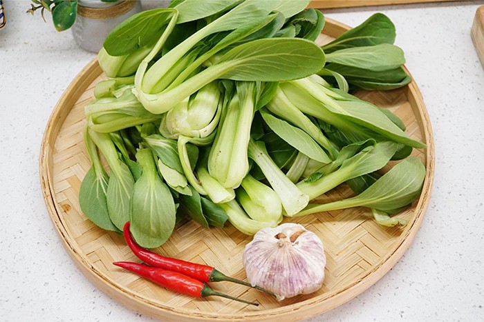 Loại rau giá rẻ bèo, được coi là 'vua canxi', bán đầy chợ Việt, chế biến thành nhiều món ngon - 1