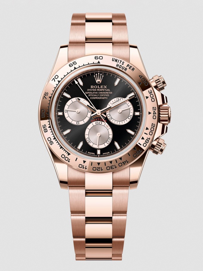 Đồng hồ Rolex Cosmograph Daytona có giá 53.800 USD.