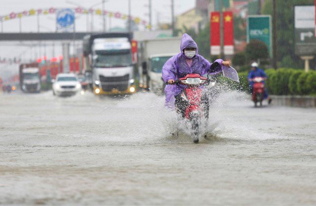 Miền Trung vẫn mưa lớn, có nơi trên 500mm - 1