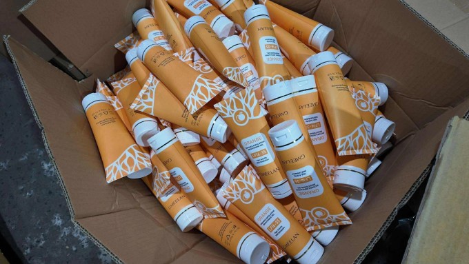 Hàng giả bị phát hiện. Ảnh: Công an TP HCM.