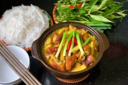 Trời mưa lạnh, nấu nồi bún giả cầy thơm ngất ngây, ngon khó cưỡng