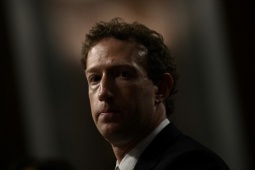 Mark Zuckerberg mất 25 tỷ USD chỉ trong một ngày: Cú rơi khiến CEO Meta tụt xuống vị trí giàu thứ 5 thế giới