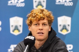 Nóng nhất thể thao sáng 1/11: Sinner chỉ trích 4 giải Grand Slam