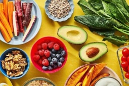 Ba món tăng sinh collagen giúp blogger U40 có da căng bóng