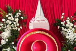 Mẹ chồng trao kiềng vàng 5 chỉ, cô dâu tắt nụ cười rồi bật khóc trước sự thật