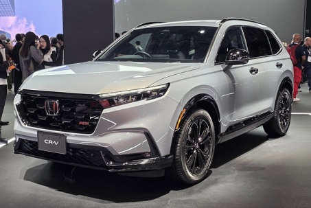 Cận cảnh Honda CR-V e:HEV RS Black Edition, đẹp hơn, sang hơn