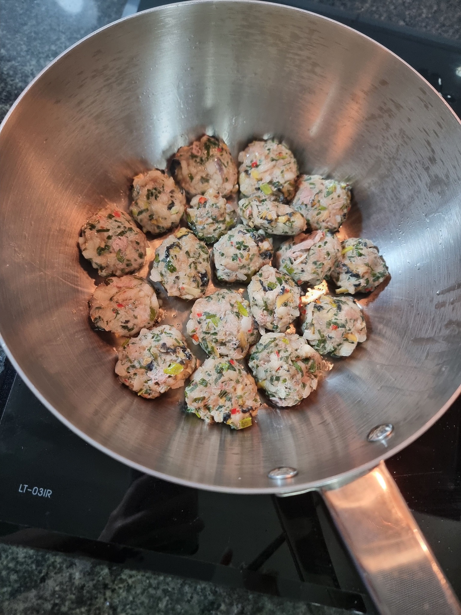 Cách làm chả ốc thơm ngon đúng điệu, càng ăn càng "nghiện" - 3