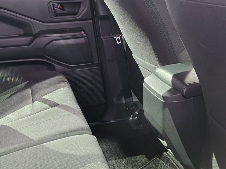 Ảnh thực tế Toyota Land Cruiser FJ, thiết kế hoài cổ và đậm chất off-road - 14