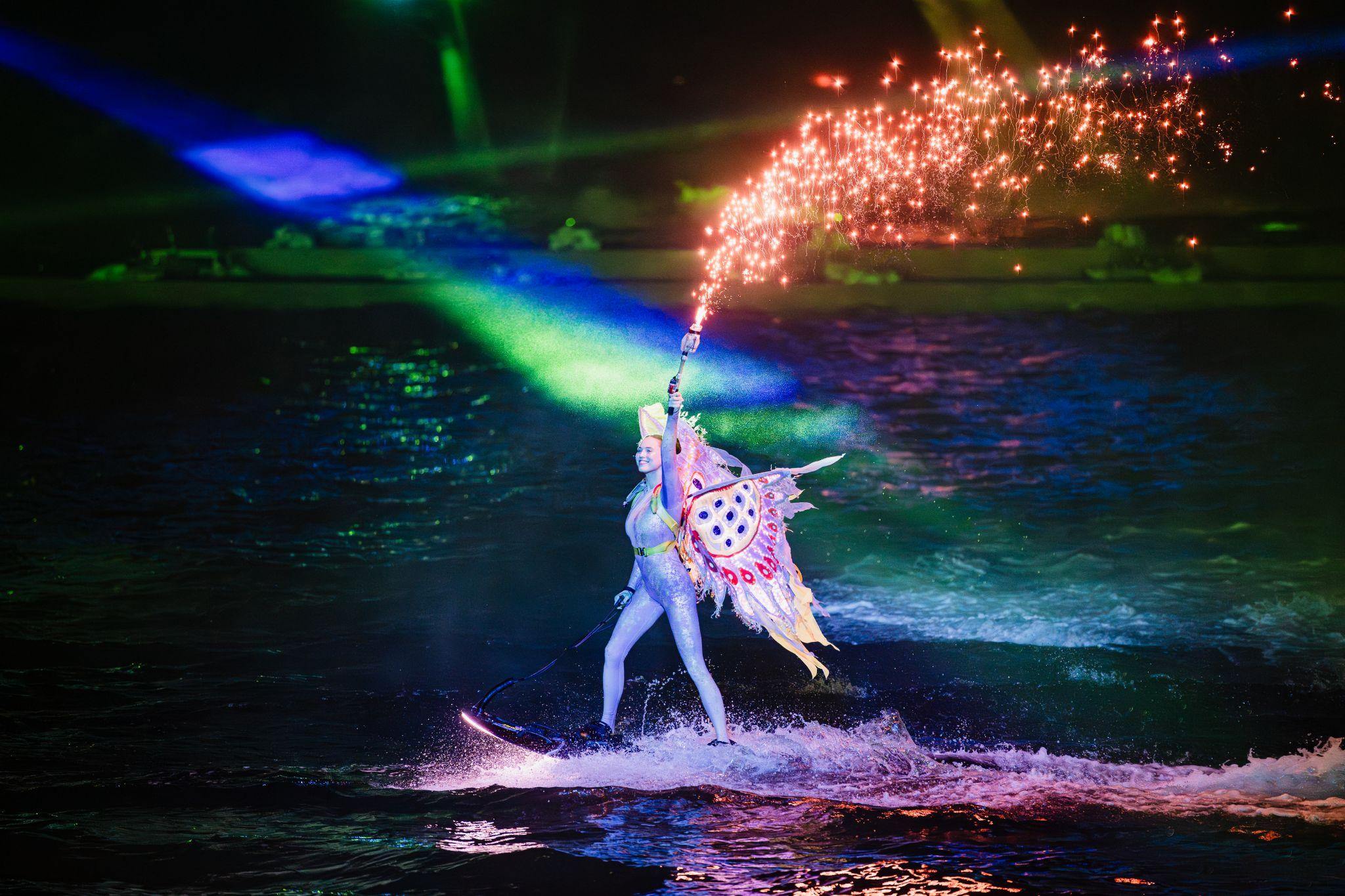 Show diễn quy tụ hàng loạt các tên tuổi hàng đầu thế giới trong lĩnh vực biểu diễn mạo hiểm