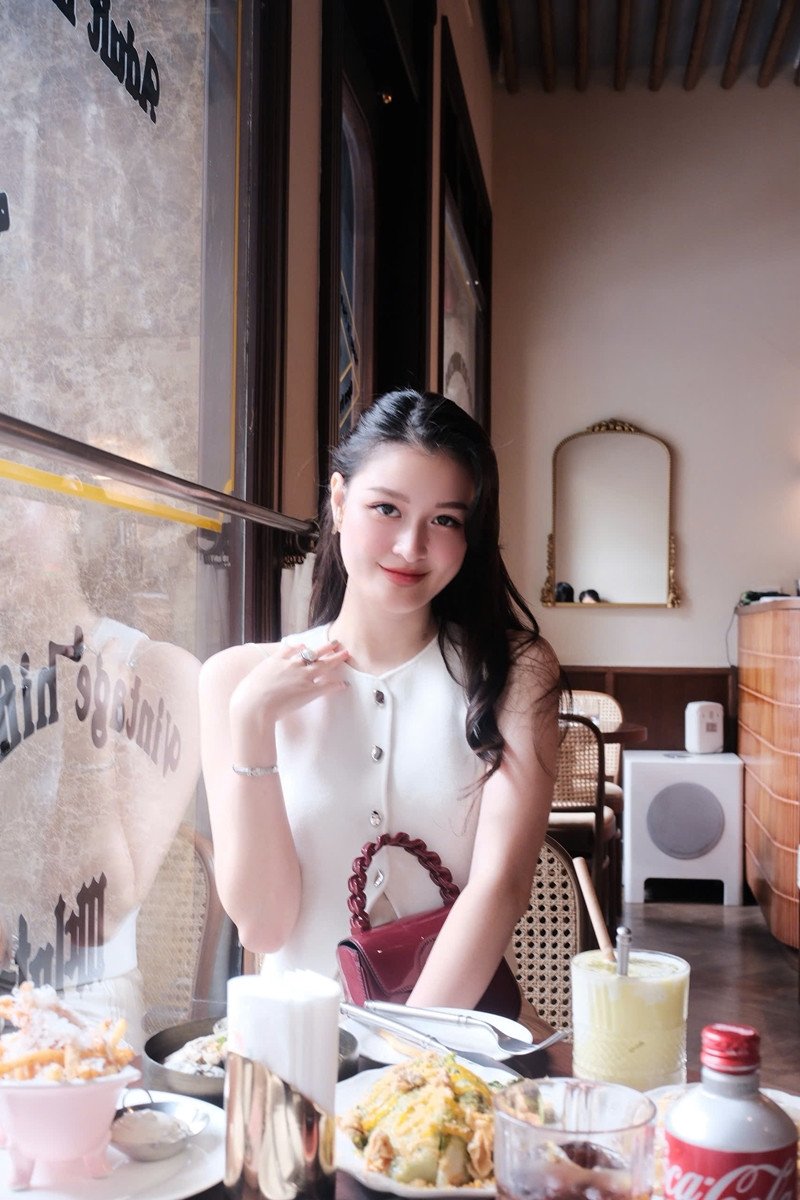 MC xinh như hoa hậu, học 2 trường ở Mỹ và nói tiếng Anh như gió trên VTV là ai? - 10