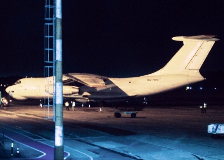 Một máy bay vận tải quân sự Il-76TD của Nga mang số hiệu RA-78765 đã hạ cánh xuống sân bay Caracas, thủ đô Venezuela. Chuyến bay kéo dài hai ngày, từ ngày 24/10 đến ngày 26/10 và bắt đầu hành trình từ sân bay ở Moskva.