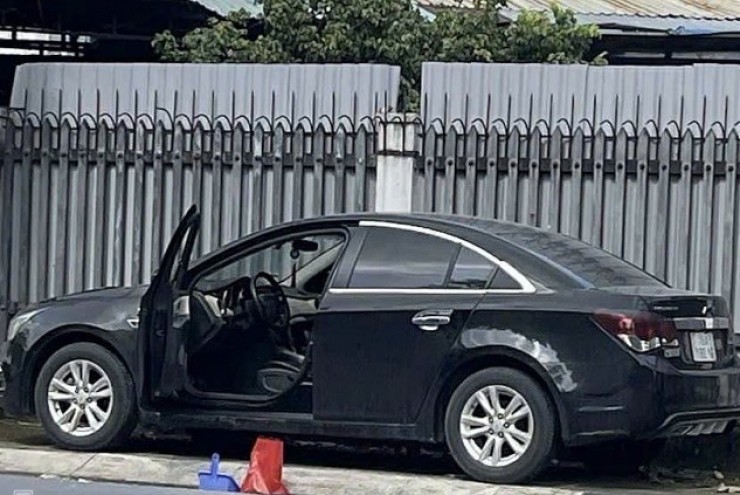 Thi thể cô gái trong cốp ôtô đậu ven đường TP HCM