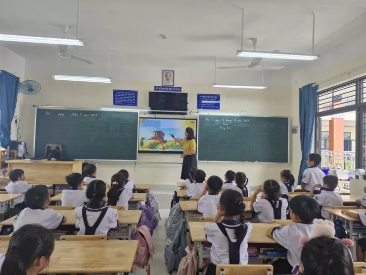 Một tiết học của cô trò Trường Tiểu học Đặng Thuỳ Trâm, phường An Hội Tây, TP.HCM. Ảnh minh họa: NGUYỄN QUYÊN