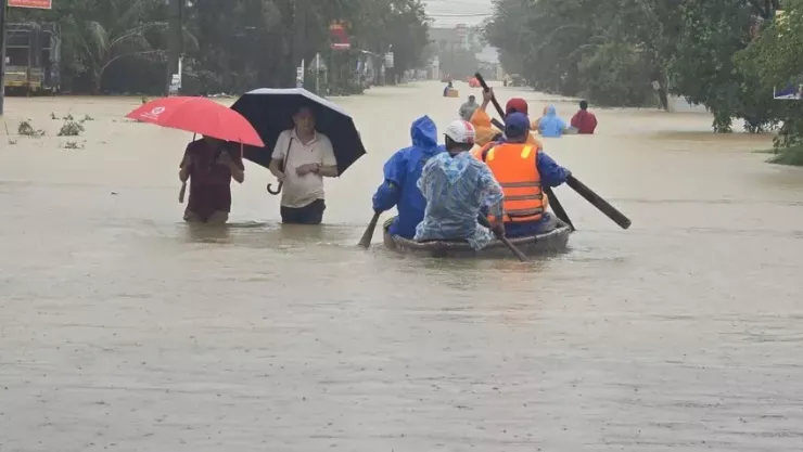 Mưa lũ gây ngập lụt nhiều nơi tại Đà Nẵng những ngày qua. Ảnh: TẤN VIỆT