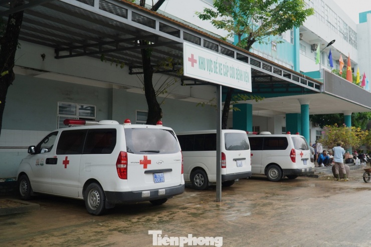 Toàn bộ khoa cấp cứu đã trở về vị trí và hoạt động bình thường.