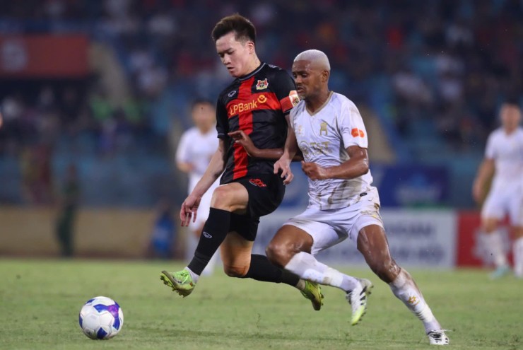 Trực tiếp bóng đá Ninh Bình - Becamex TP.HCM: Bảo toàn thành quả (V-League) (Hết giờ)