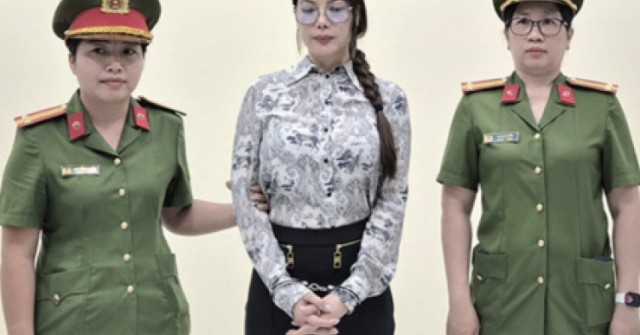 Diễn viên Trương Ngọc Ánh vừa bị bắt tạm giam c...