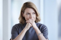 Nói ít sống yên, người thông minh tuyệt đối không hé môi về 3 điều