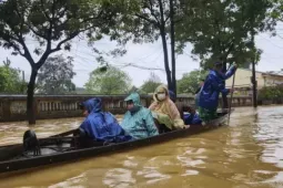 Dự báo Biển Đông sắp có bão, miền Trung vẫn mưa to, lũ trên các sông đang lên lại
