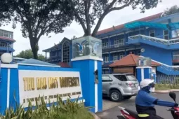 Một trường đại học công lập ở TPHCM hoàn trả tiền học phí 2 năm cho sinh viên