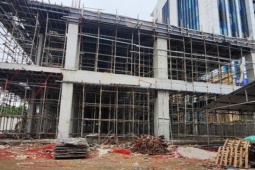 Sập giàn giáo khi đang thi công, 2 người tử nạn, 1 người bị thương