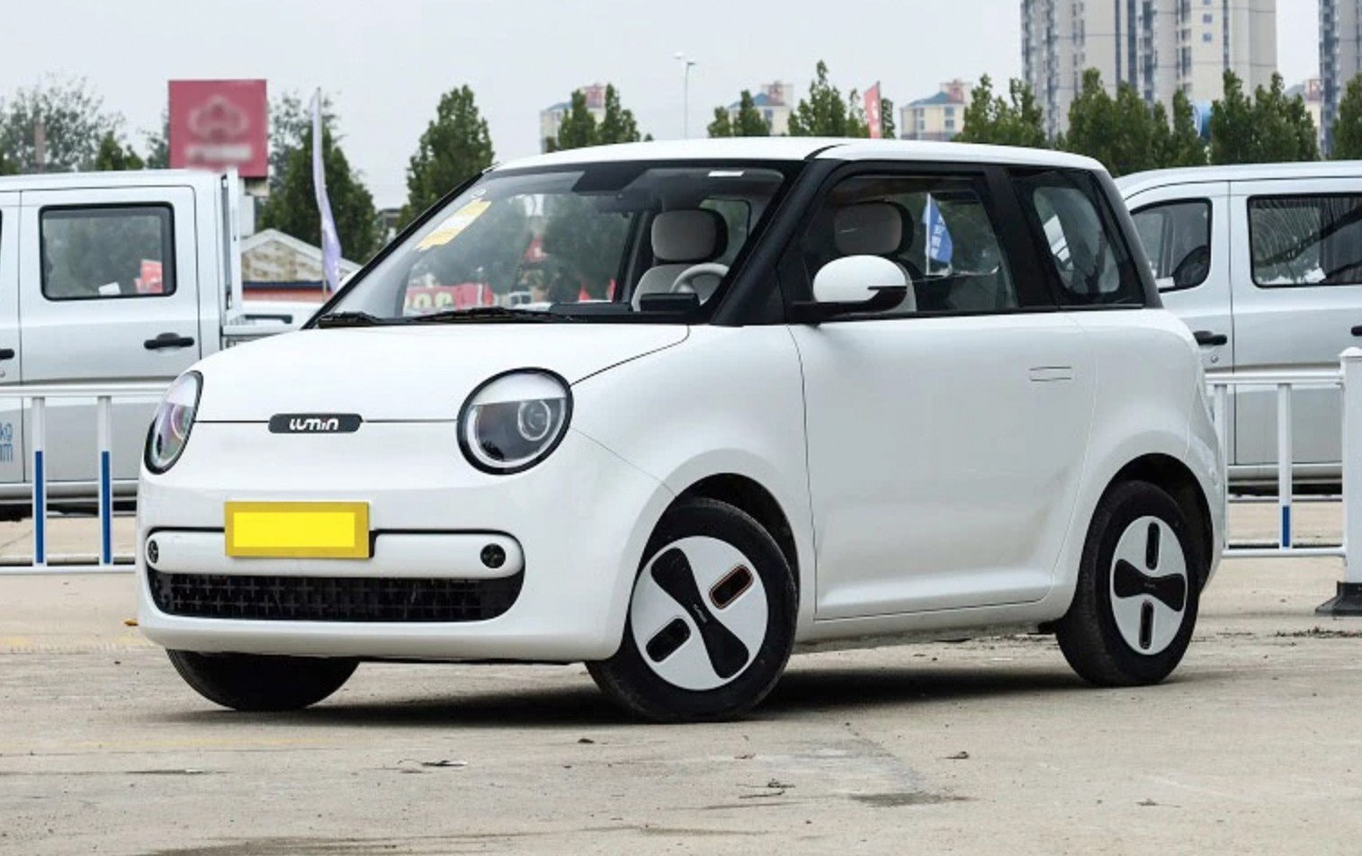 Lumin Treasure Edition nhỏ hơn đáng kể so với Kia Morning