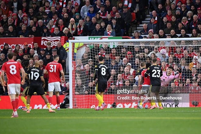 Trực tiếp bóng đá Nottingham Forest - MU: Lăn xả cứu bàn thua mười mươi (Ngoại hạng Anh) (Hết giờ) - 3