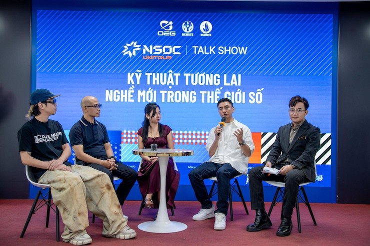 Talkshow “Kỹ thuật tương lai - Nghề mới trong thế giới số” trong khuôn khổ NSOC Unitour tại trường Đại học Sư phạm Kỹ thuật TP.HCM.